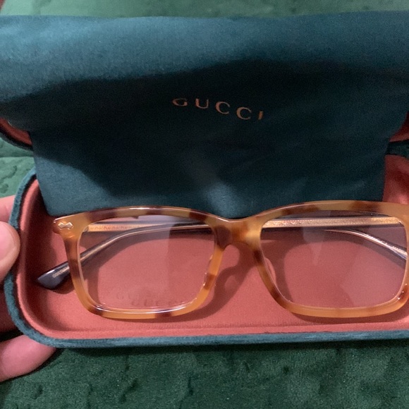 Gucci glasses . Prescriptions lenses could be added to glasses - Picture 2 of 5